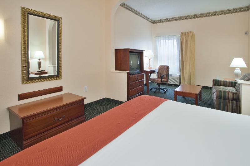 Holiday Inn Express - Plymouth By Ihg Exterior foto