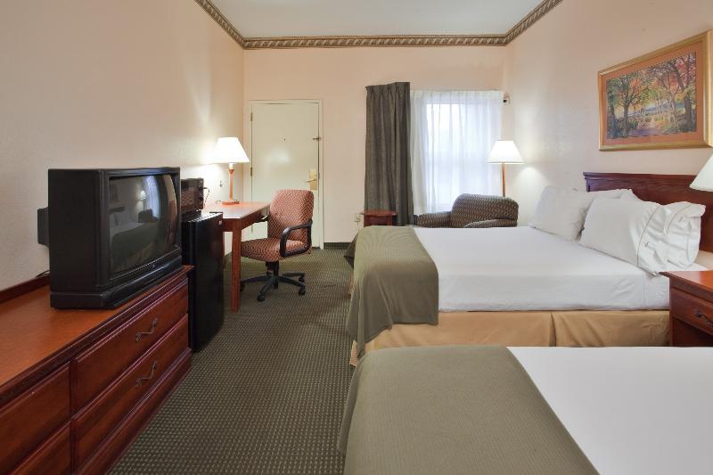 Holiday Inn Express - Plymouth By Ihg Exterior foto
